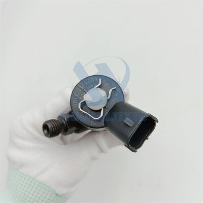 6271113100  0445110307 6271-11-3100 0445-11-0307 Fuel Injector for Engine 4D95 Engine PC120-8 PC130-8 Excavator